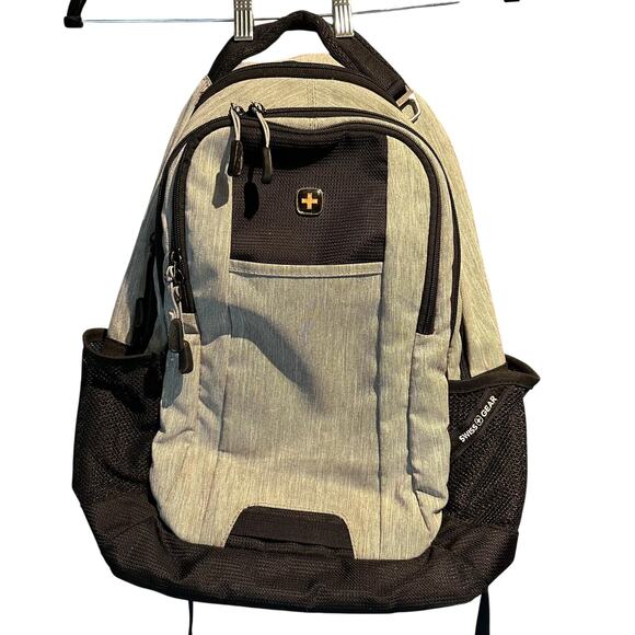 Swiss Gear Backpack Grey Black Pockets straps padded laptop and tablet pockets - Picture 1 of 16
